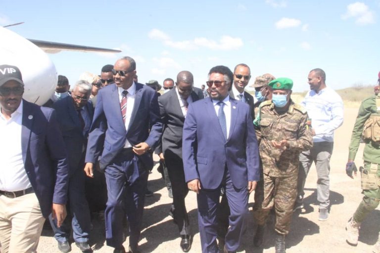 Wafdi uu hogaaminayo Guddoomiyaha golaha shacabka oo gaaray Baydhabo