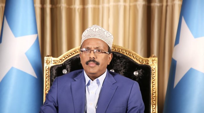 رئيس الجمهورية يهنئ بالذكرى الـ 77 لتأسيس قوات الشرطة الوطنية