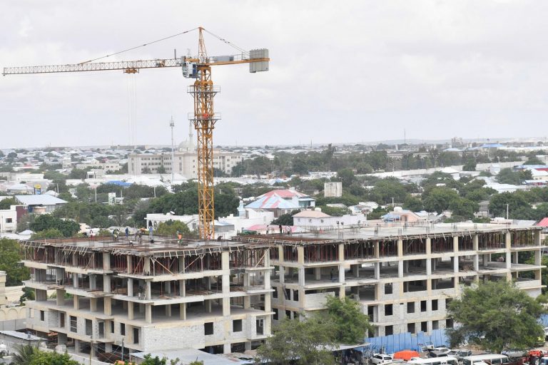 Horumar dhinacyo badan leh oo laga dareemayo Muqdisho+Sawirro