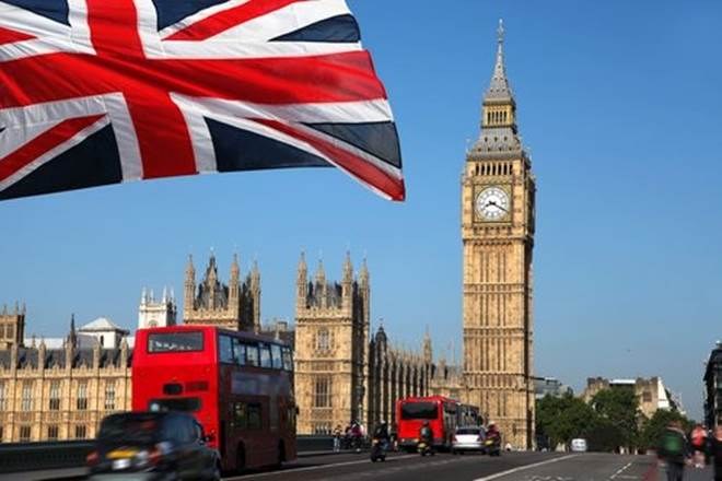 UK oo galeysa xayiraad cusub oo karoonaha la xiriira