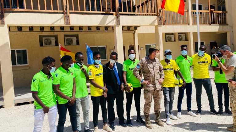Wasiiru dowlaha Wasaaradda Dhallinyarada oo qalab Isboorti kala wareegay Midowga Yurub “SAWIRRO”