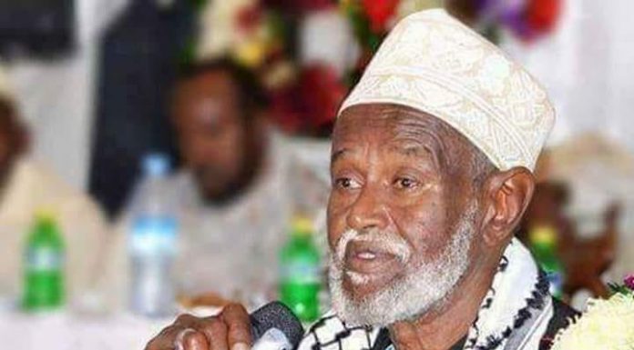 رئيس الجمهورية يعزي في وفاة السلطان محمد سلطان عبدالقادر