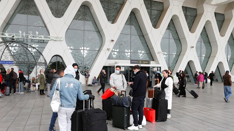 المغرب يعلق الرحلات الجوية مع 9 دول جديدة