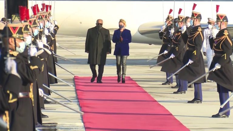 وصول الرئيس الجيبوتي إلى العاصمة الفرنسية باريس