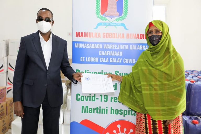 Maamulka Gobolka Banaadir oo Agab Caafimaad ku wareejiyay Wasaaradda Caafimaadka XFS+Sawirro