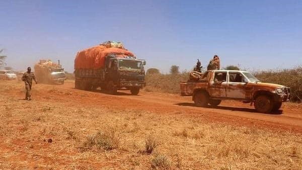 إيصال مواد غذائية إلى مدن في إقليم بكول تحاصرها حركة الشباب