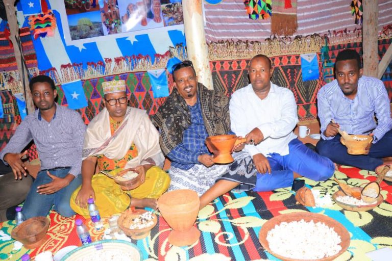Galmudug oo sheegtay in ay tayaynayso dhaqanka da’yarta+Sawirro