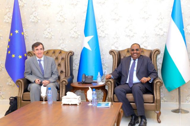 رئيس بونتلاند يلتقي ممثلين من المجتمع الدولي