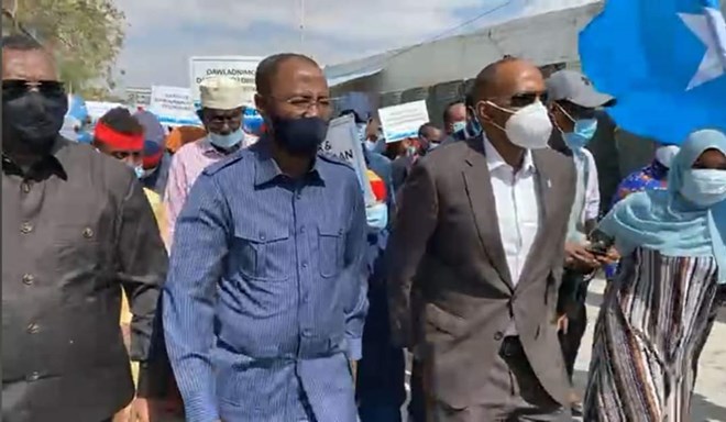 التطوّرات الأخيرة في مقديشو .. ترسيم لمعالم مستقبل العملية السياسية الصومالية