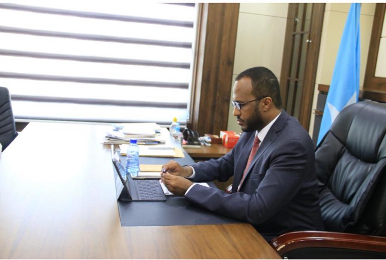 Wasiirka Qorsheynta XFS oo khadka Internetka kaga qaybgalay kulanka Wasiirada Qorsheynta ee…