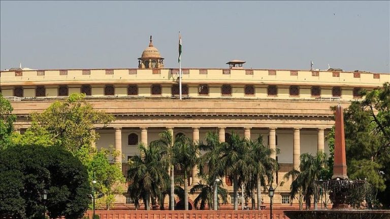 الهند وباكستان تتفقان على وقف إطلاق النار في “كشمير”