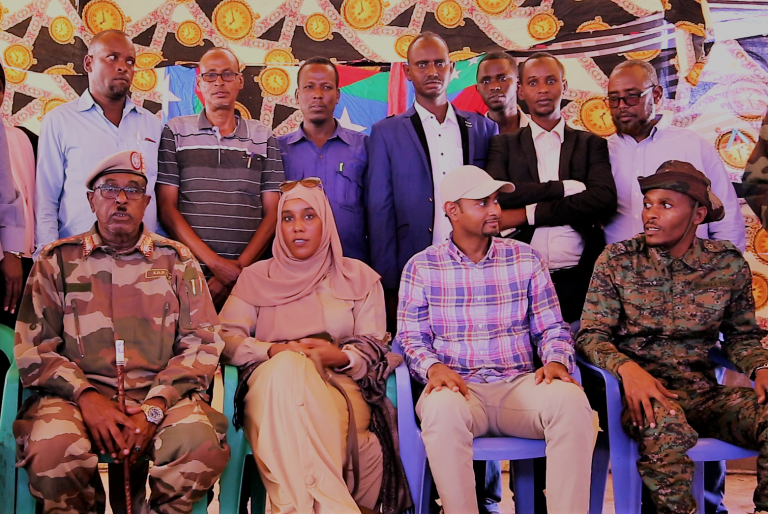 Wasiiro ka tirsan Xukuumadda Soomaaliya oo maanta safar shaqo ku tagay Bardaale “Sawirro”