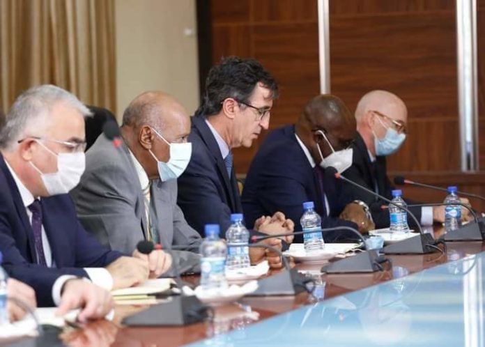 اتصالات بين ممثلي المجتمع الدولي ورؤساء الولايات الصومالية