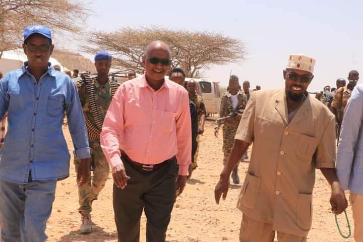 Guddoomiyaha Gobolka Hiiraan iyo Wafdi uu Hoggaaminayo oo gaaray Feer-feer:-Sawirro