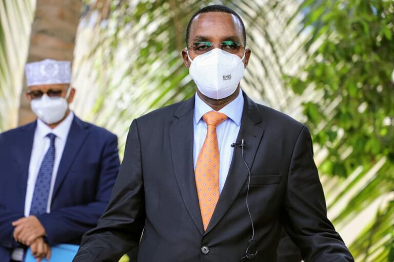عمدة بلدية مقديشو يوجه المواطنين بإتباع التدابير الوقائية من كورونا