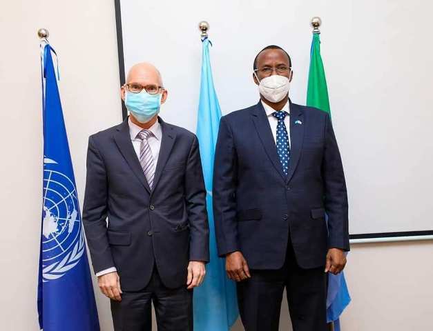 رئيس ولاية هرشبيلي يلتقي مبعوث الأمم المتحدة إلي الصومال