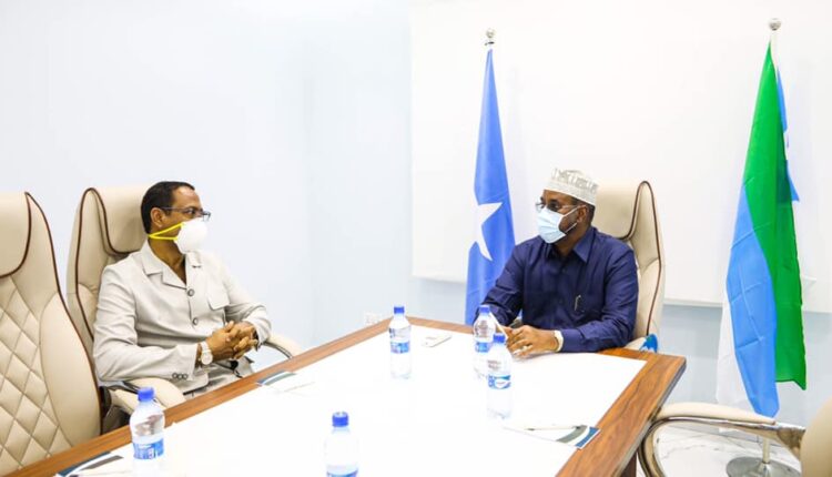 رئيس ولاية جوبالاند يلتقي السفير الجيبوتي
