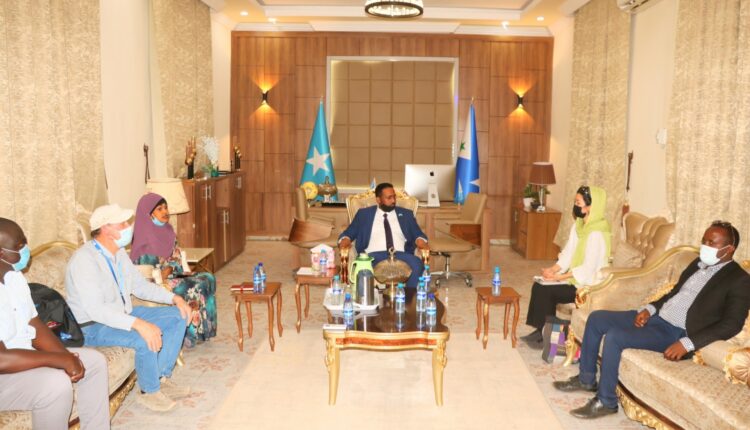 نائب رئيس ولاية غلمدغ يستقبل وفدا أمميا في دوسمريب