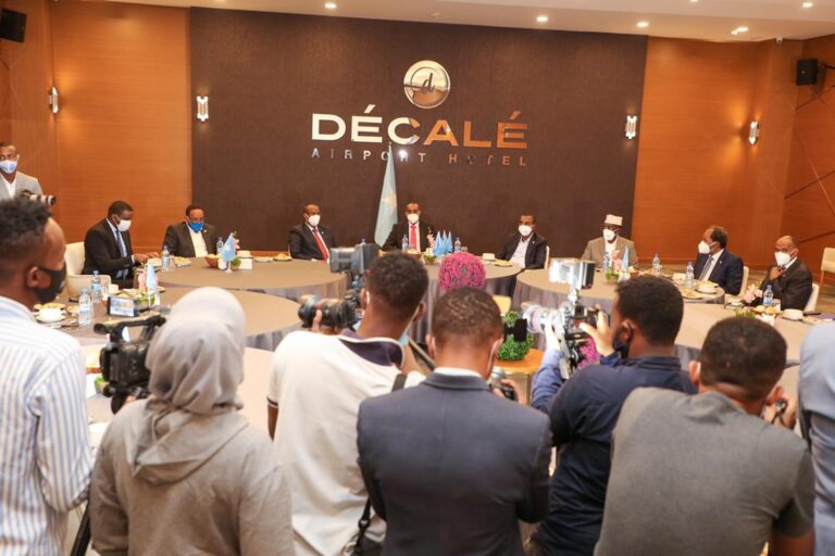 Ra’iisul Wasaare Rooble iyo Midowga murashixiinta oo shir uga furmay Muqdisho “SAWIRRO”