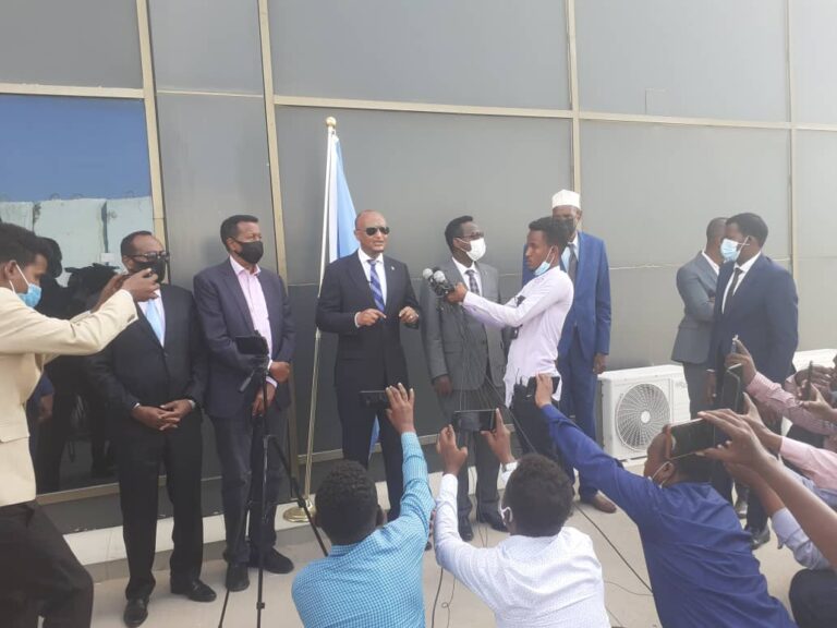 R/wasaare ku-xigeenka dalka oo Shacabka Soomaaliyeed ugu baaqay in ay ka qeyb qaataan Difaaca…