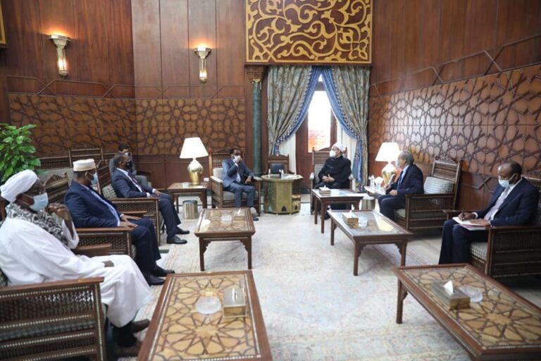الأزهر يستقبل هذا العام 873 طالبا وطالبة من الصومال