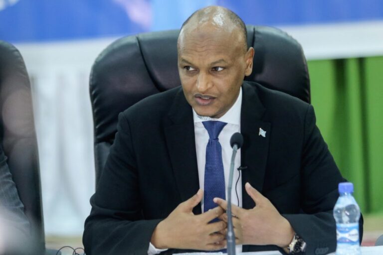 Wafdiga uu hogaaminayo Ra’iisul Wasaare ku-xigeenka oo la kulmay kaaliyaha sare ee Maxkamadda…