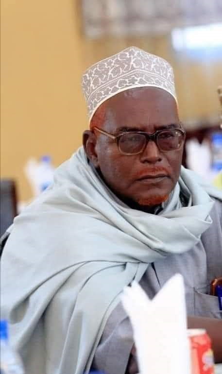 قادة البلاد يعزون في وفاة الزعيم يوسف عبديو معلم