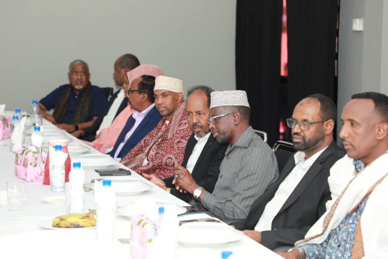 اتحاد المرشحين يعلن تأجيل مظاهرة اليوم