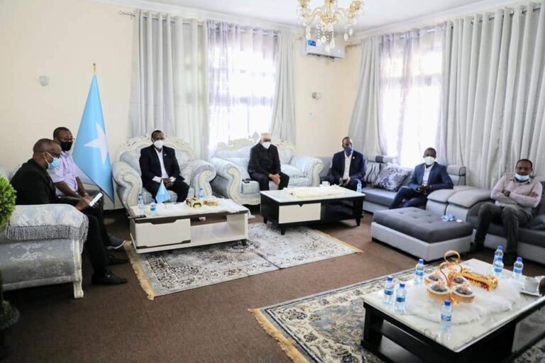 Meydka madaxweynihii hore oo berri la keenayo Muqdisho