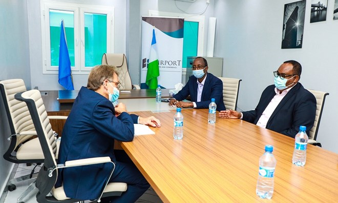 رئيس ولاية بونتلاند يبحث مع السفير السويدي قضية الانتخابات الصومالية