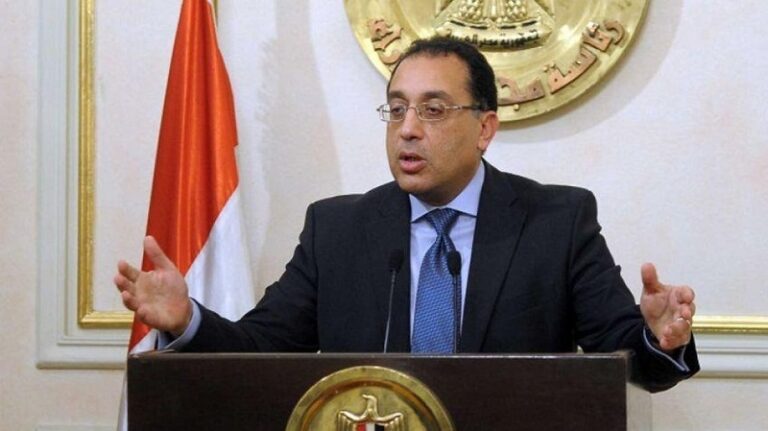 رئيس الوزراء المصري يبدأ اليوم زيارة لليبيا