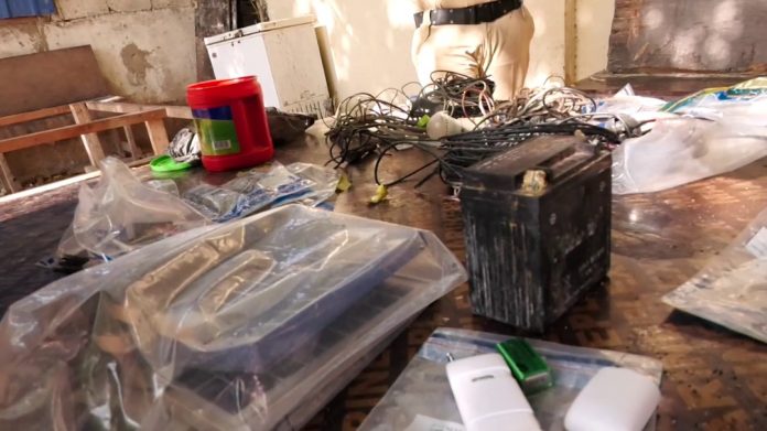 قوات الأمن تعتقل في أفغوي إرهابيين بحوزتهم متفجرات