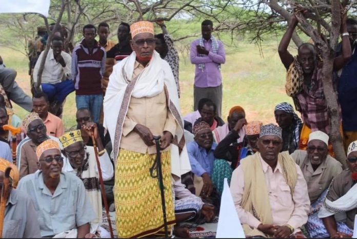 رئيس ولاية غلمدغ يعزي في وفاة محمد آدم روبلي