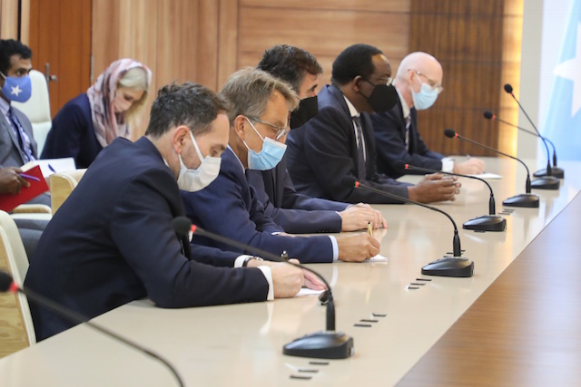 حث دولي وإقليمي للقادة الصوماليين على حل الجمود السياسي