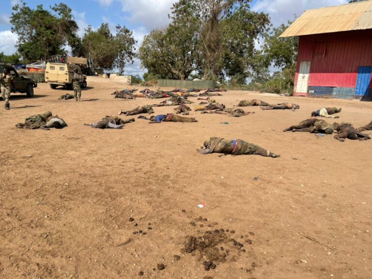 الجيش الوطني ينشر صورا لقتلى الارهابيين في منطقة أوطيغلي