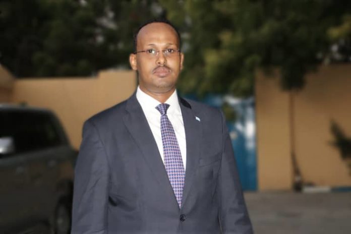 قوات حكومية تطلق النار على المدير السابق لوكالة المخابرات والأمن القومي في مقديشو