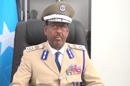 قائد الشرطة الوطنية يقيل قائد محافظة بنادر ويعين قائدا جديدا