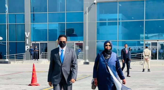 رئيس الجمهورية يتوجه إلى كمبالا للمشاركة في تنصيب الرئيس الأوغندي