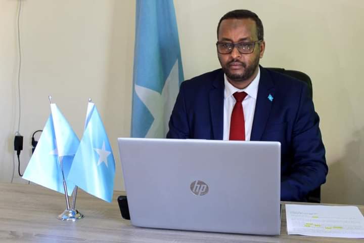 عبر الفيديو كونفرانس.. وزير الدولة للشؤون الخارجية والتعاون الدولي يجدد التزام الصومال بدعم حقوق…
