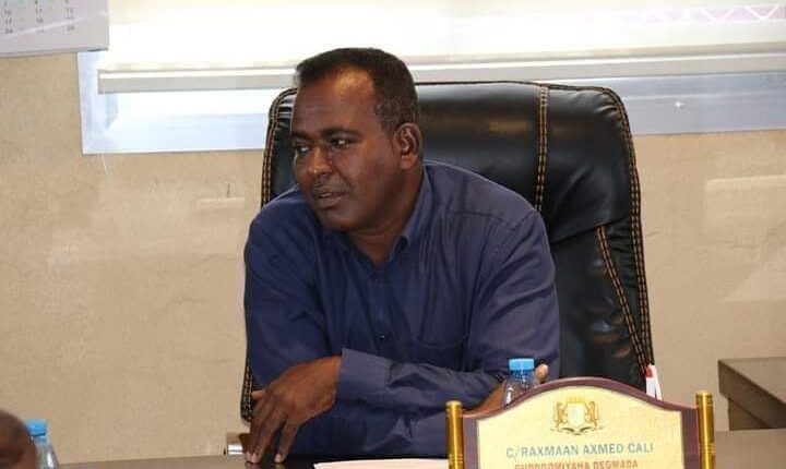 اغتيال مدير حي غرسبالي واثنين من حراسه بضواحي مقديشو