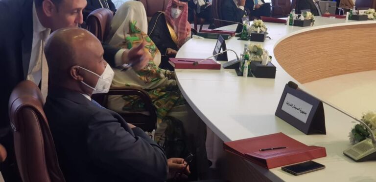 وزير الخارجية يشارك في الإجتماع التشاوري لوزراء خارجية العرب