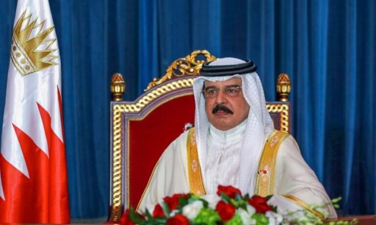 ملك البحرين يهنئ رئيس الصومال بذكرى الاستقلال