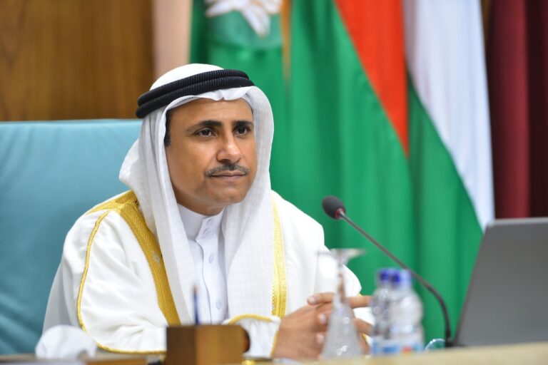 رئيس البرلمان العربي يشيد بإتمام الانتخابات البرلمانية في الجزائر