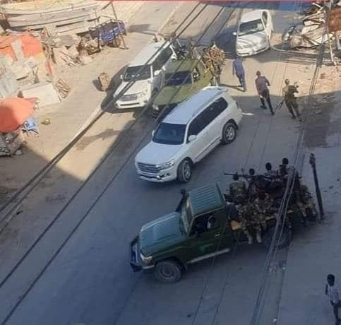 إطلاق نار على موكب الرئيس السابق حسن شيخ والحكومة الصومالية تشكل لجنة للتحقيق في الحادث