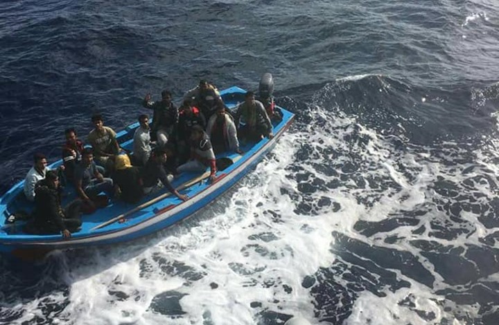 إنقاذ أكثر من 200 مهاجر غير شرعي قبالة السواحل الليبية