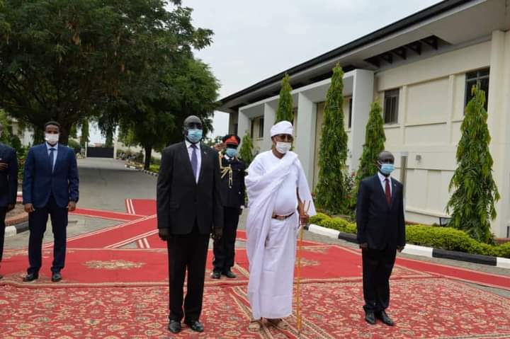 رئيس جنوب السودان يتسلم أوراق اعتماد من سفير الجمهورية