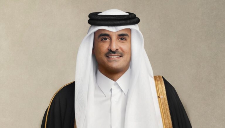 أمير قطر يهنئ رئيس الجمهورية بذكرى استقلال البلاد