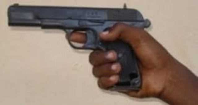 اغتيال جنديين حكوميين في مقديشو