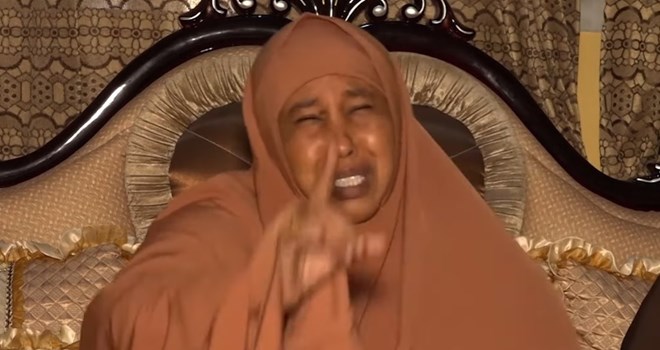 والدة مسؤولة استخبارات مختطفة تطالب بعودة آمنة لابنتها