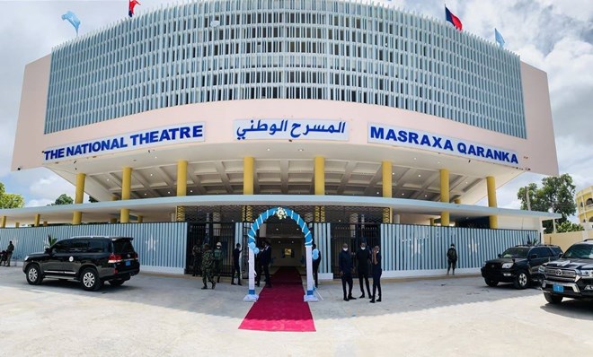 روبلي يوقف إيجار مطعم في المسرح الوطني من شركة خاصة